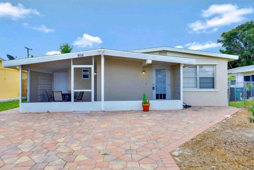 Comfy 3 Bedroom With Parking & Close To Everything North North Naples 外观 照片