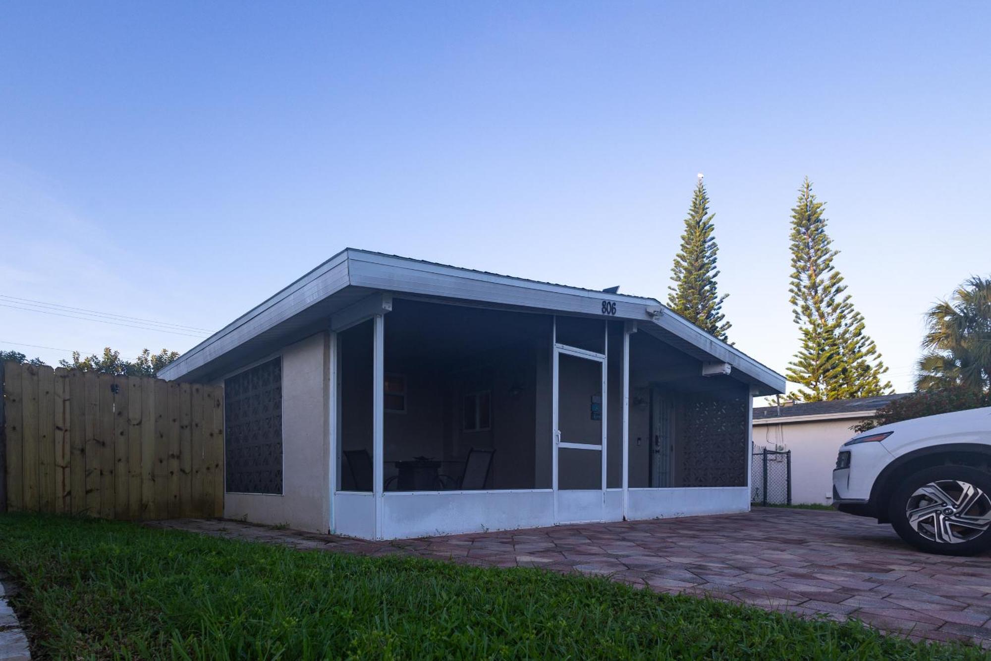 Comfy 3 Bedroom With Parking & Close To Everything North North Naples 外观 照片