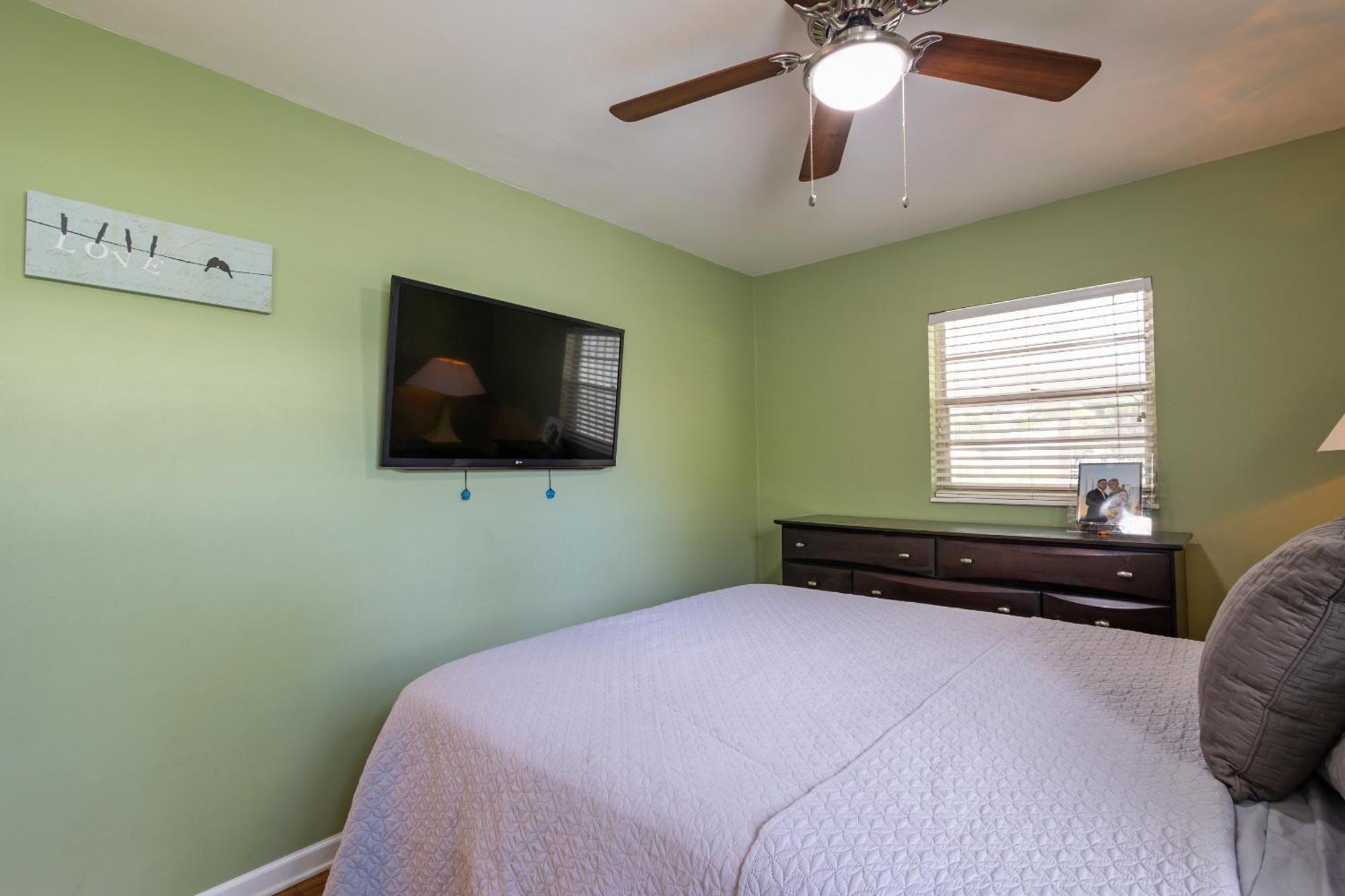 Comfy 3 Bedroom With Parking & Close To Everything North North Naples 外观 照片