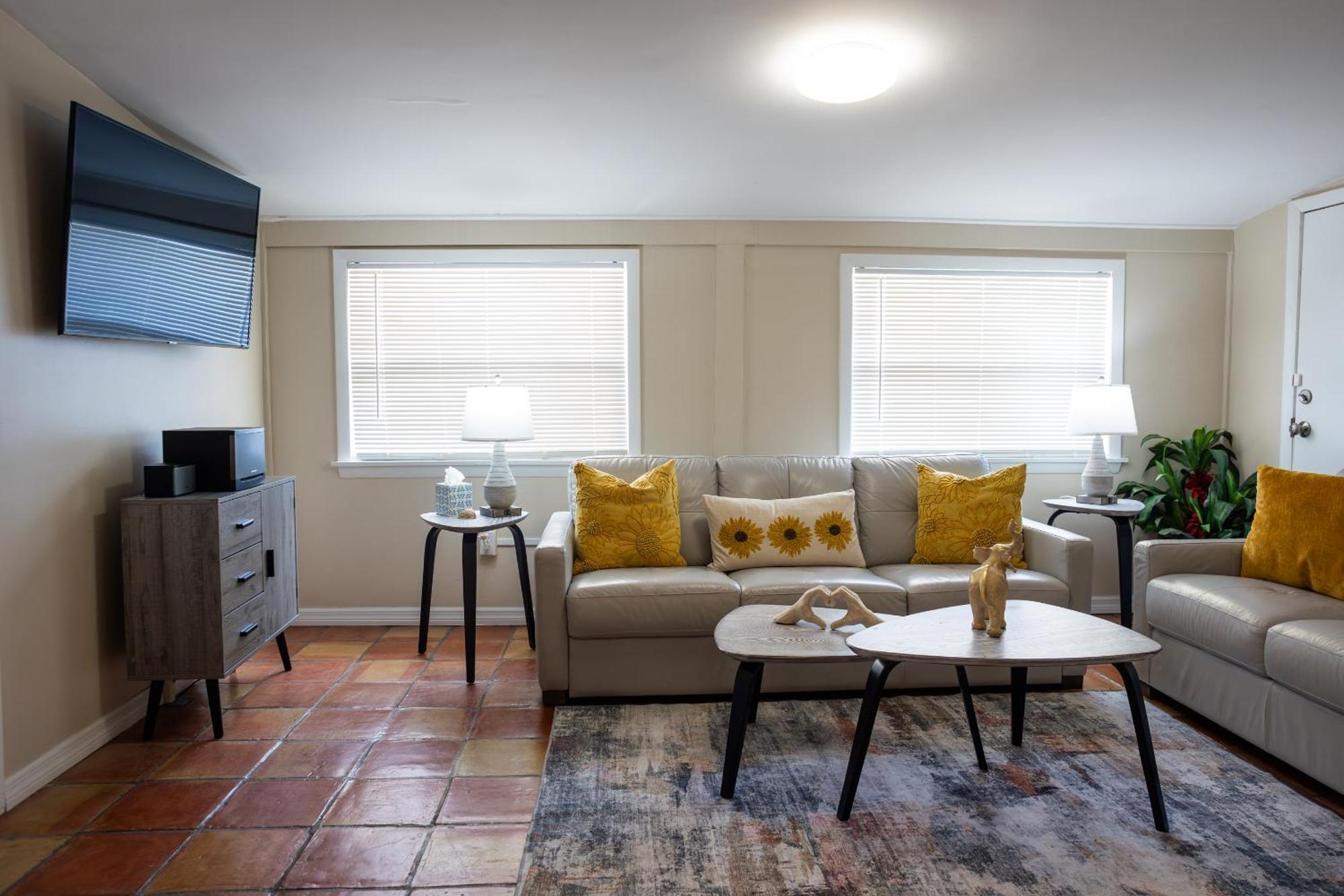 Comfy 3 Bedroom With Parking & Close To Everything North North Naples 外观 照片