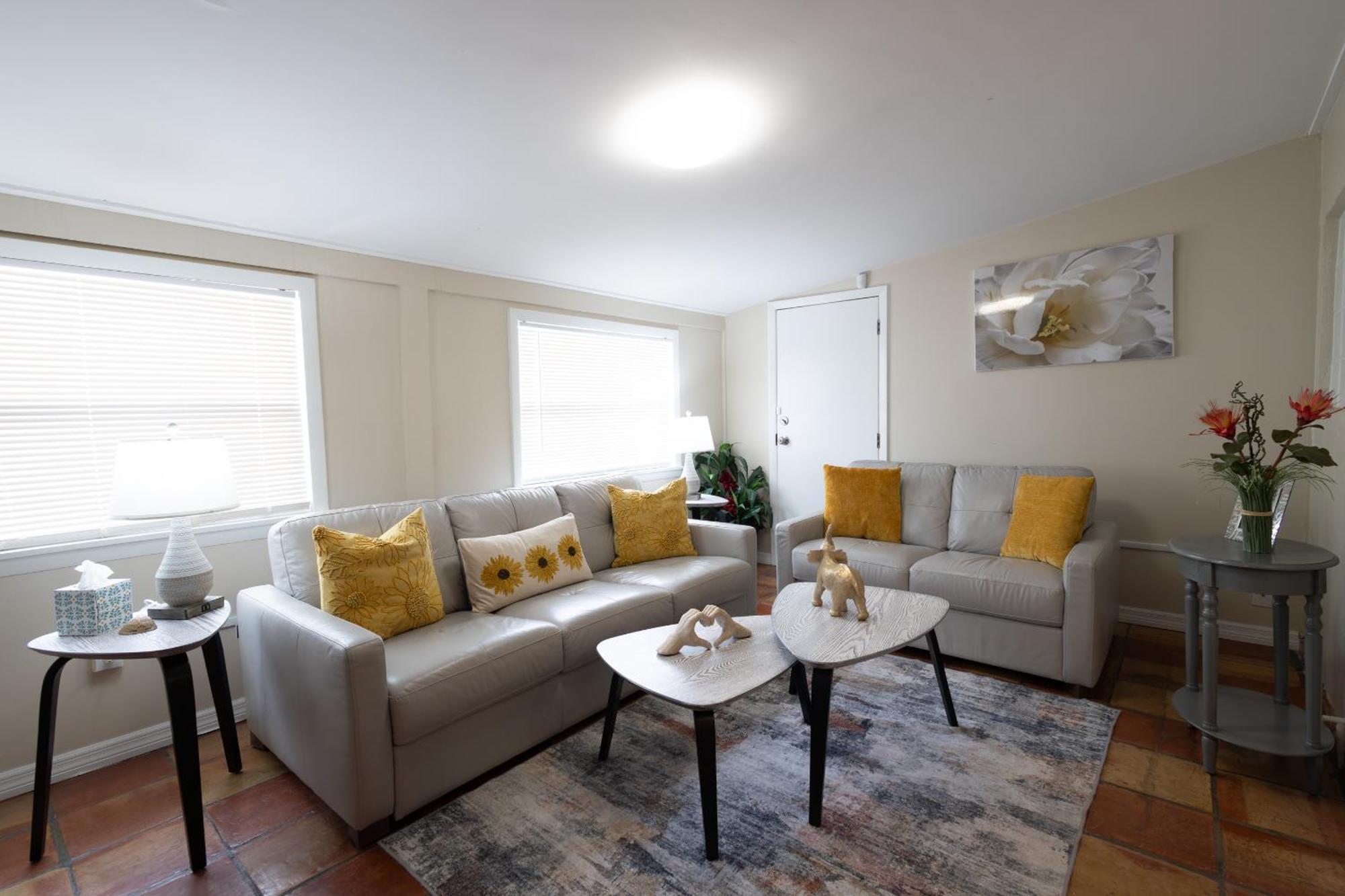 Comfy 3 Bedroom With Parking & Close To Everything North North Naples 外观 照片